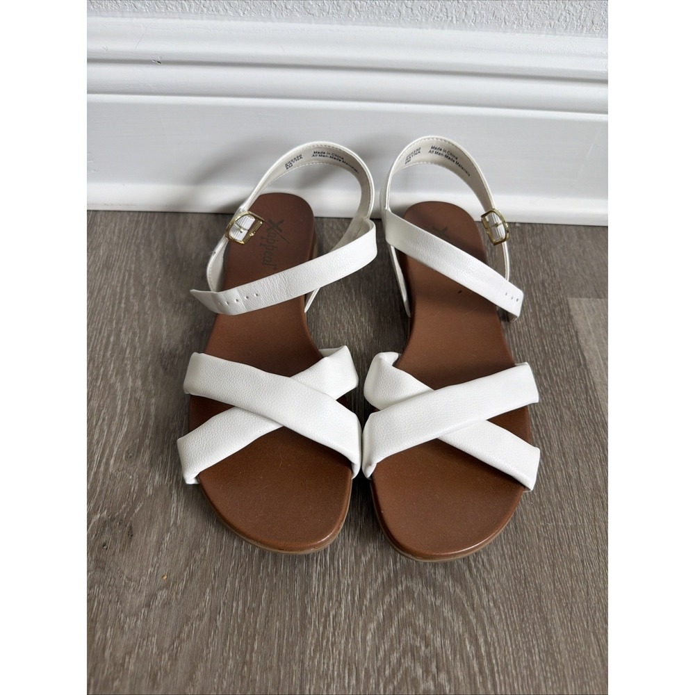 NIB Xappeal Rayna White Puffy Slingback Sandal Shoes Women's 9M